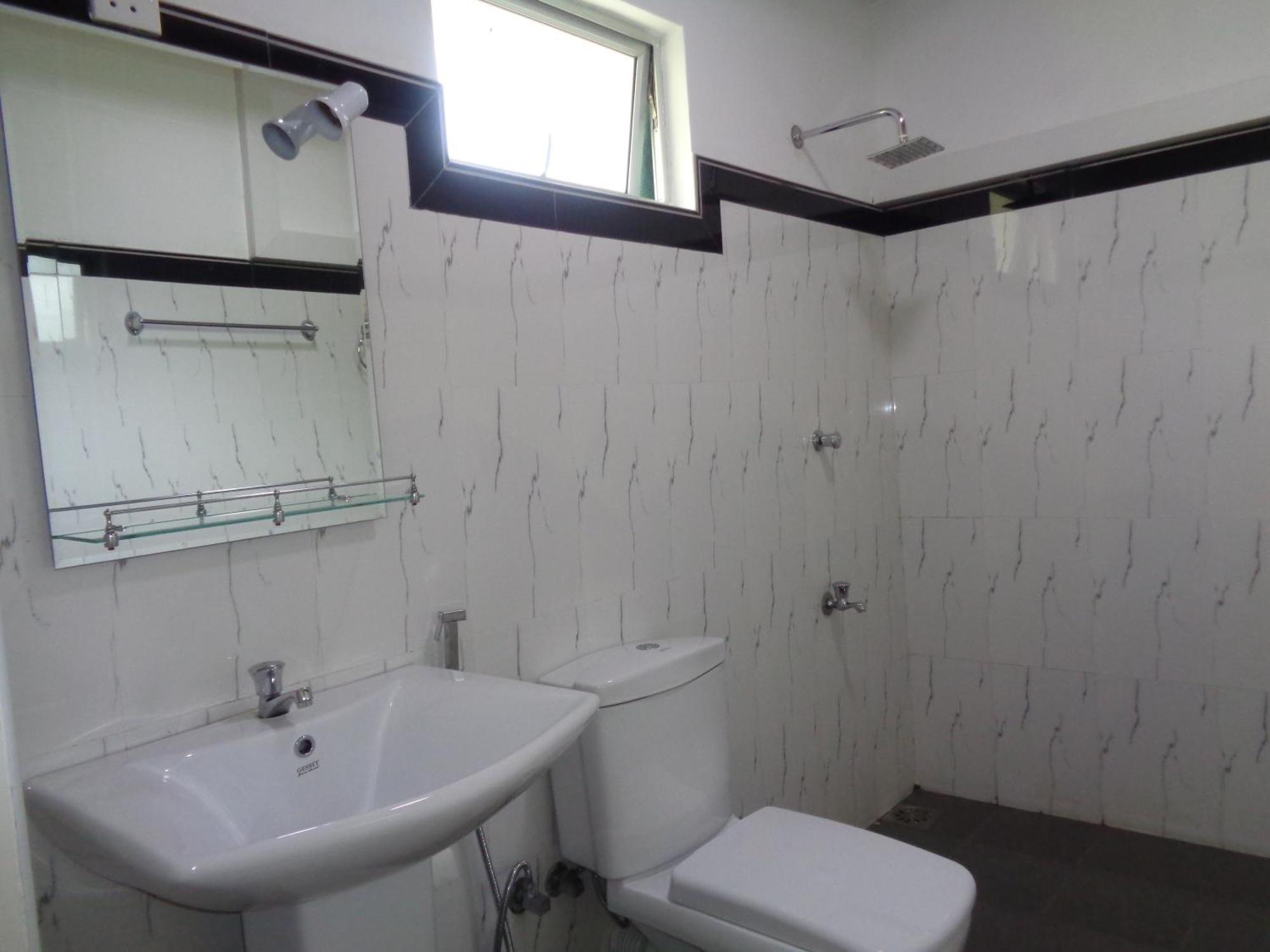 Man Guest Polonnaruwa Hotel Ruang foto